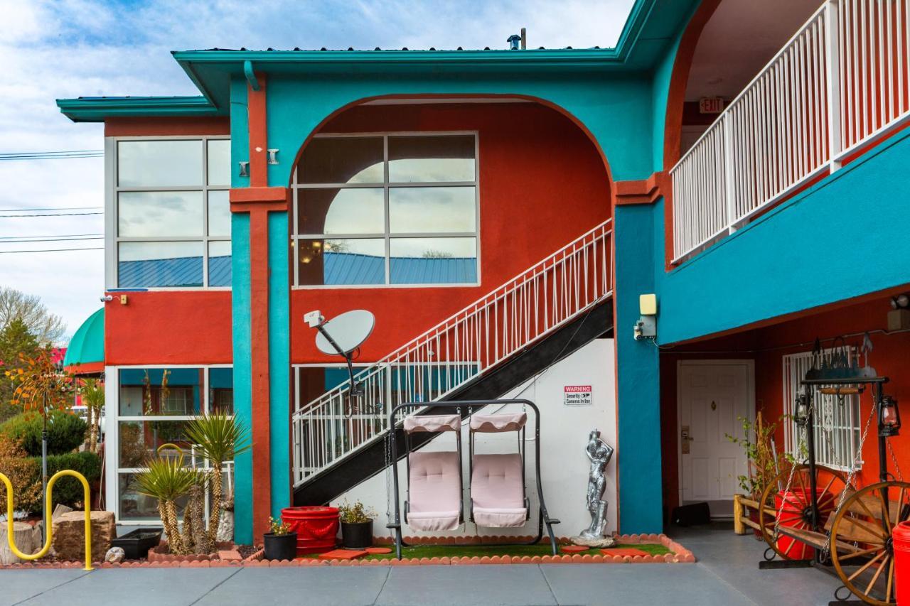 Sandia Peak Inn Old Town Abq, A Howard Johnson By Wyndham Albuquerque Exterior foto