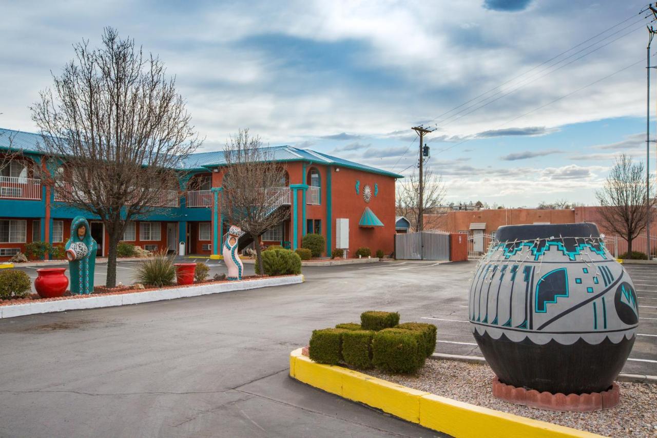 Sandia Peak Inn Old Town Abq, A Howard Johnson By Wyndham Albuquerque Exterior foto